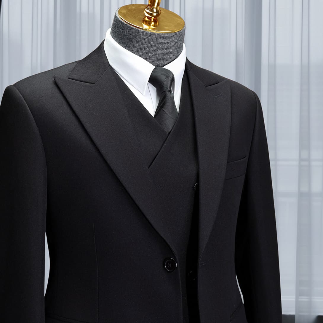 Bộ Vest Đen Classic 4