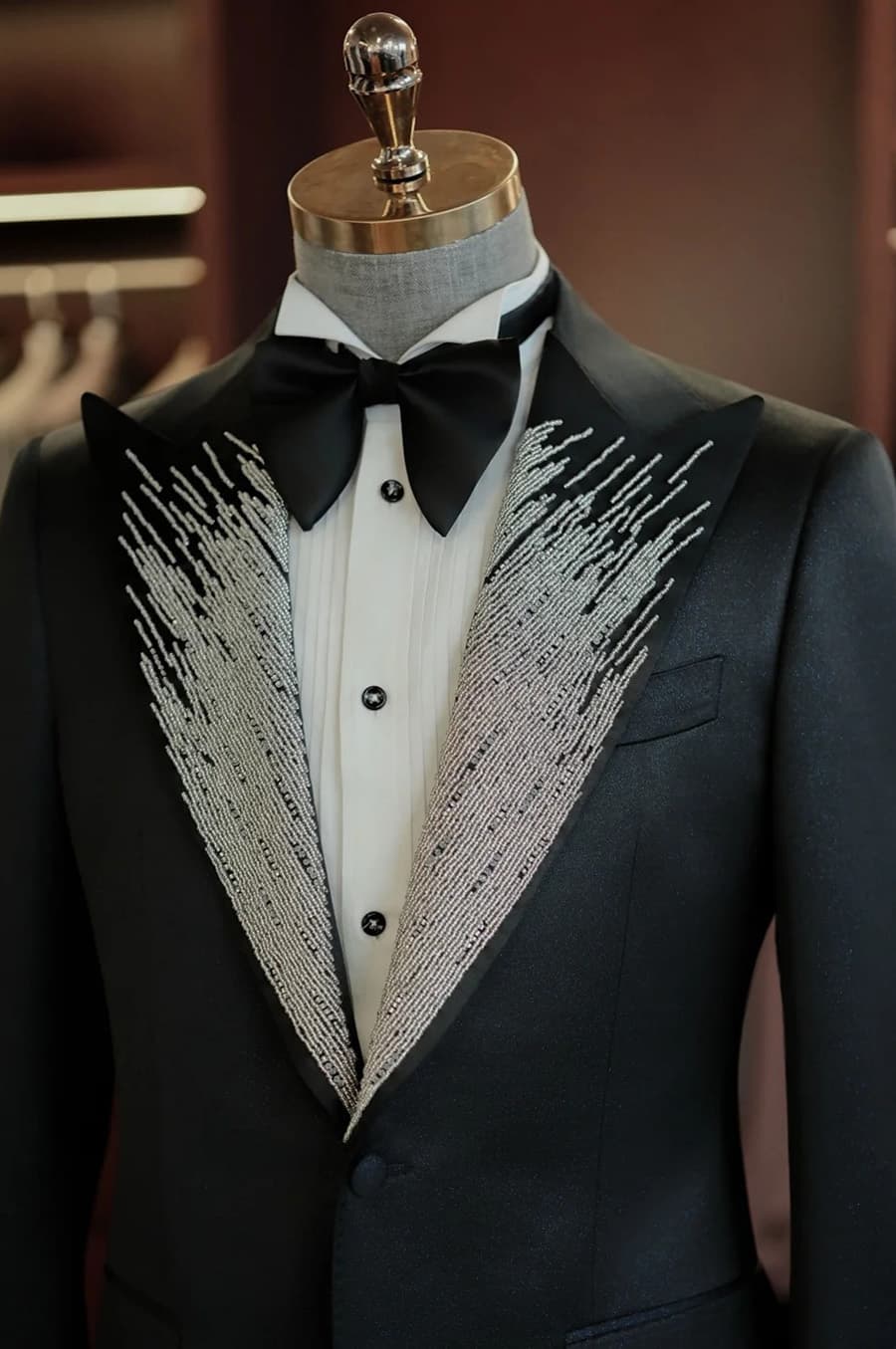 Bộ Vest Đen Thêu Ánh Bạc 4