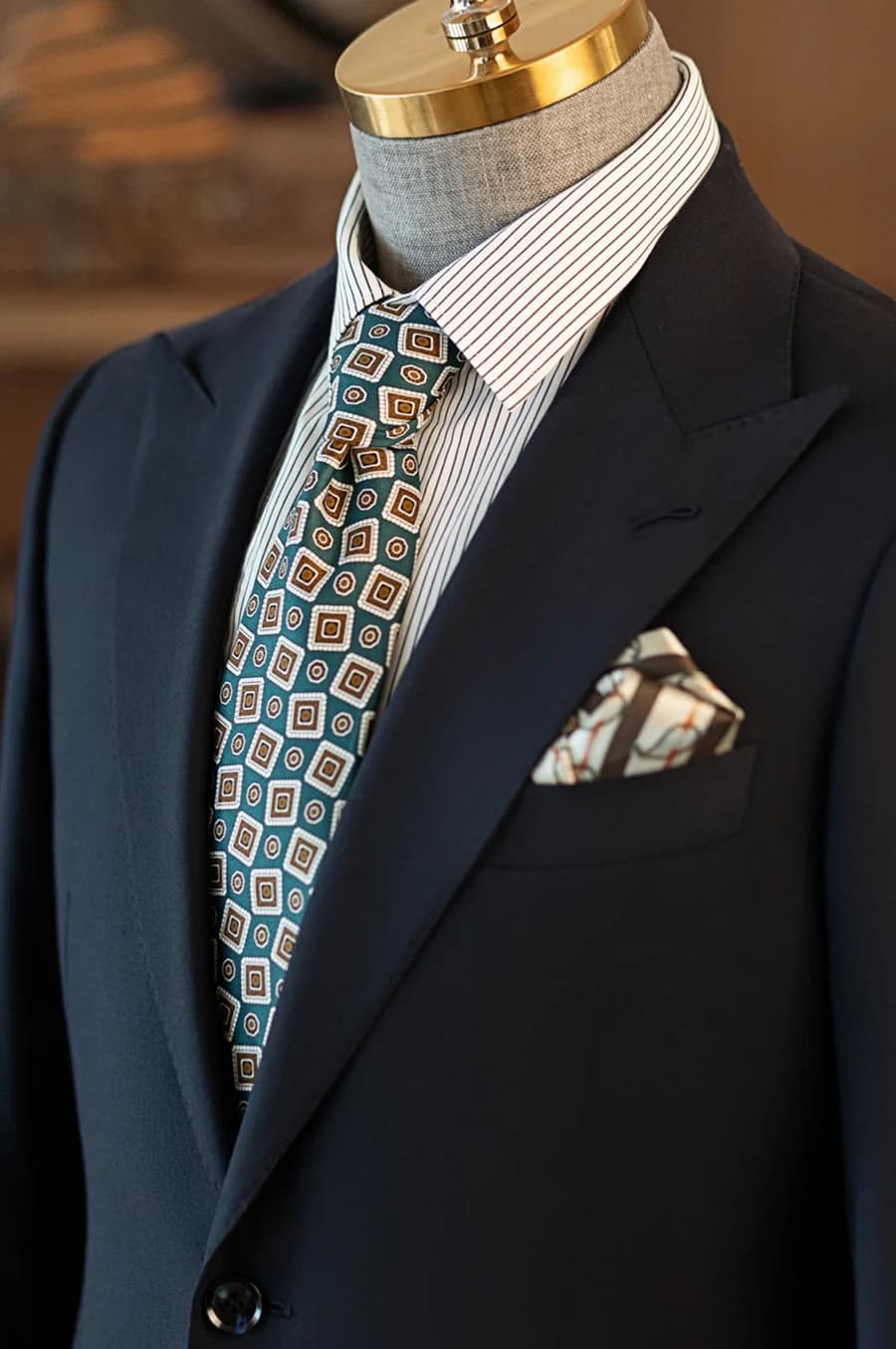 Bộ Vest Đen Than 2 Cúc 3
